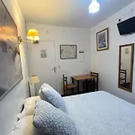 Ideal Hotel