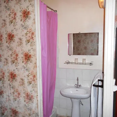 Ideal Hotel 3*