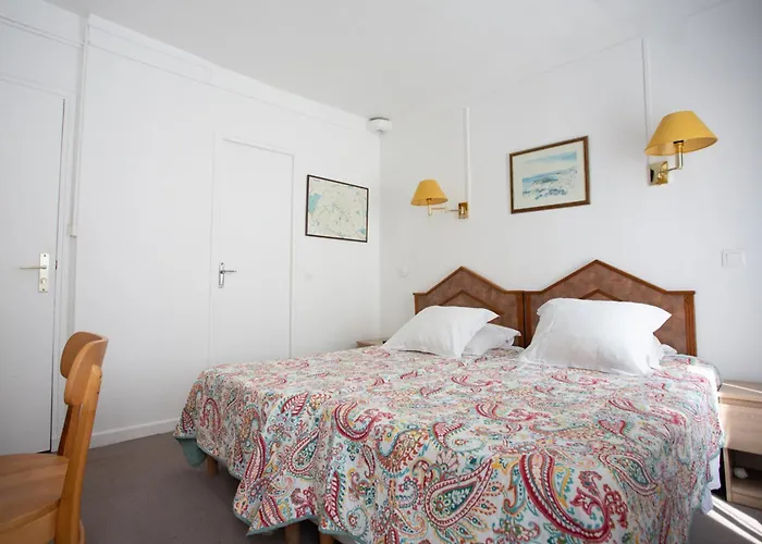 ホテル Ideal パリ