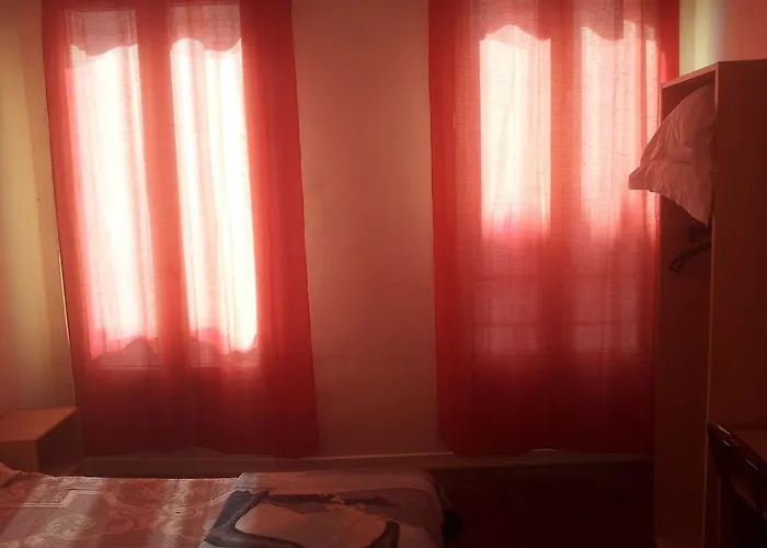 ホテル Ideal パリ